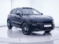Negro Nuevo 2024 Lynk & Co 01 SUV | 36.900 €