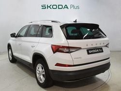 Blanco Usado 2023 Skoda Kodiaq Ambition SUV | 32.800 € (Caro)