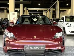 Burdeos Usado 2022 Porsche Taycan Sport Turismo Berlina | 68.900 € (Super precio)