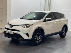 Blanco Usado 2017 Toyota RAV4 Business Edition SUV | 17.500 € (Precio justo)