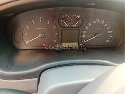 Gris / plata Usado 2005 Kia Magentis EX Berlina | 1100 €