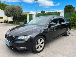 Negro Usado 2018 Skoda Superb Active Berlina | 8999 € (Super precio)