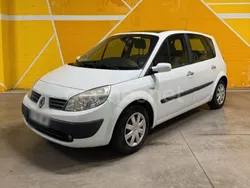 Blanco Usado 2006 Renault Scénic II Authentique Monovolumen | 3899 € (Precio justo)