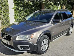 Marrón Usado 2008 Volvo XC70 Summum SUV | 7500 €