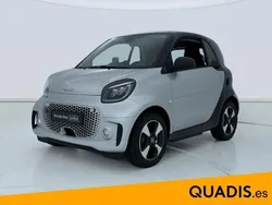Gris plata Usado 2023 Smart ForTwo Electric Drive Passion Coupe | 18.900 € (Precio justo)