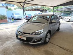 Varios colores Usado 2015 Opel Astra Selective Berlina | 7900 € (Super precio)