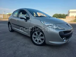 Gris / plata Usado 2006 Peugeot 207 Berlina | 4995 € (Un poco caro)