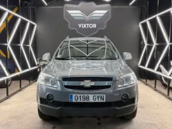 Gris / plata Usado 2010 Chevrolet Captiva LS SUV | 7900 € (Un poco caro)