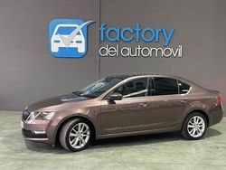Marrón Usado 2019 Skoda Octavia Berlina | 12.900 €