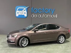 Marrón Usado 2019 Skoda Octavia Berlina | 12.900 €