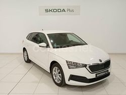Blanco Usado 2022 Skoda Scala Active Utilitario | 14.490 € (Buen precio)