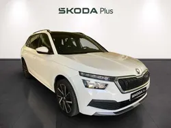 Blanco Usado 2023 Skoda Kamiq Sport SUV | 21.900 € (Un poco caro)