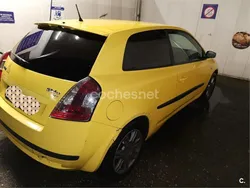 Amarillo Usado 2002 Fiat Stilo Dynamic Berlina | 2100 € (Precio justo)