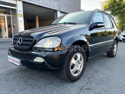 Negro Usado 2005 Mercedes ML270 SUV | 4990 € (Precio justo)