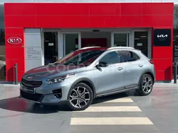 Gris / plata Usado 2022 Kia XCeed SUV | 22.900 € (Caro)