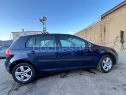 Azul Usado 2008 VW Golf VI Highline Berlina | 5200 € (Super precio)