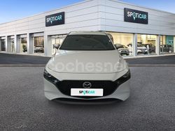 Blanco Usado 2024 Mazda 3 Prime-Line Berlina | 25.500 €