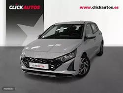 Gris Usado 2025 Hyundai i20 | 21.100 € (Precio justo)