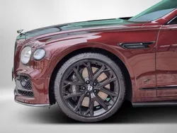 Rojo Usado 2022 Bentley Flying Spur Berlina | 229.700 €