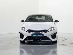 Blanco Usado 2023 Kia Ceed GT GT-Line Utilitario | 22.290 € (Precio justo)
