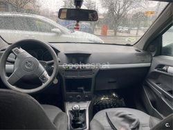 Gris / plata Usado 2005 Opel Astra Sport Berlina | 1500 € (Precio justo)