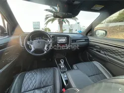Gris / plata Usado 2020 Mitsubishi Outlander P-HEV SUV | 24.000 € (Un poco caro)
