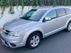 Gris / plata Usado 2011 Fiat Freemont Urban SUV | 9490 € (Precio justo)