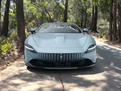 Azul Usado 2023 Ferrari Roma Coupe | 288.900 € (Caro)
