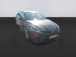 Marrón Usado 2021 Toyota Camry Advance Berlina | 22.700 € (Un poco caro)