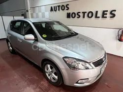 Gris / plata Usado 2010 Kia Ceed Berlina | 5495 € (Super precio)