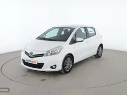 Blanco Usado 2013 Toyota Yaris Active Berlina | 8799 € (Precio justo)