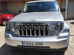 Gris / plata Usado 2009 Jeep Cherokee Limited SUV | 15.000 €