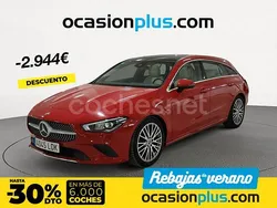 Rojo Usado 2019 Mercedes CLA200 Shooting Brake Familiar | 25.990 € (Buen precio)