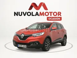 Rojo Usado 2015 Renault Kadjar Zen SUV | 13.990 € (Precio justo)