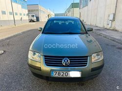 Verde Usado 2002 VW Passat Edition Berlina | 2500 € (Precio justo)