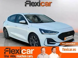 Blanco Usado 2023 Ford Focus ST-Line Berlina | 17.970 € (Precio justo)