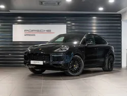 Negro jet metalizado Usado 2022 Porsche Cayenne SUV | 89.700 € (Un poco caro)