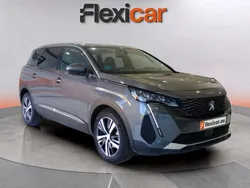 Gris Usado 2021 Peugeot 5008 Allure Monovolumen | 19.990 € (Precio justo)