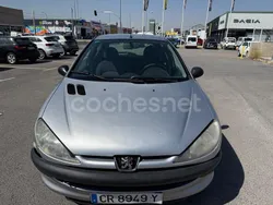 Gris / plata Usado 2000 Peugeot 206 Berlina | 1990 € (Precio justo)