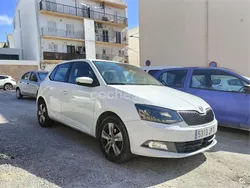 Blanco Usado 2016 Skoda Fabia Ambition Berlina | 7900 € (Buen precio)