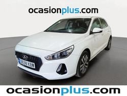 Vit Begagnad 2017 Hyundai i30 Halvkombi | 10.890 € (Marknadspris)