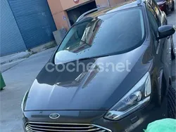 Gris / plata Usado 2017 Ford Grand C-Max Titanium Monovolumen | 9600 € (Buen precio)