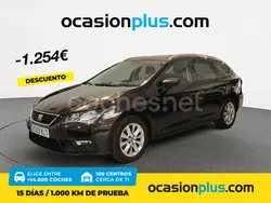 Violeta / lila Usado 2018 Seat Leon Style Plus Familiar | 13.800 € (Precio justo)
