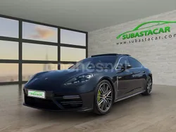 Gris / plata Usado 2020 Porsche Panamera Turbo S Executive Berlina | 99.400 € (Caro)