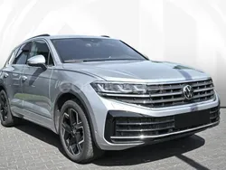 Gris / plata Usado 2024 VW Touareg Elegance SUV | 68.500 €
