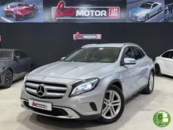 Plateado Usado 2016 Mercedes GLA200 Urban SUV | 17.490 € (Super precio)