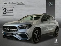 Gris / plateado Usado 2024 Mercedes GLA200 SUV | 42.990 € (Precio justo)