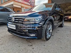 Negro Usado 2020 VW Tiguan Allspace Sportline SUV | 27.900 € (Precio justo)