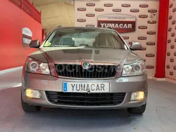 Beige Usado 2012 Skoda Octavia Elegance Familiar | 6990 € (Super precio)