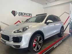 Gris / plata Usado 2014 Porsche Cayenne SUV | 34.900 € (Caro)